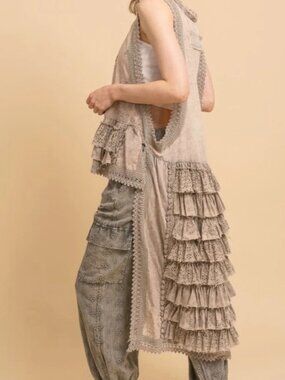 Boho Lace Ruffle Up High-Lo Womens Sleeveless Top in Taupe - XL (OSFM) NWT